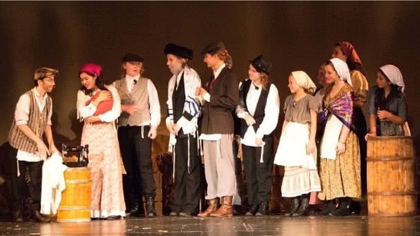 Fiddler on the Roof photo 8